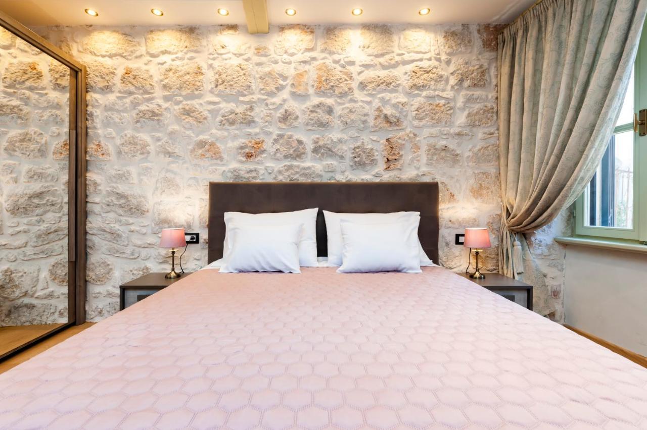 Dc II Downtown Apartment Rovinj Exterior photo